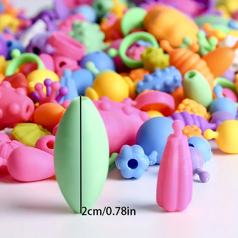 JewelPop – Kreatives Schmuckspiel für Kinder – Farbenfroh & Motorikfördernd