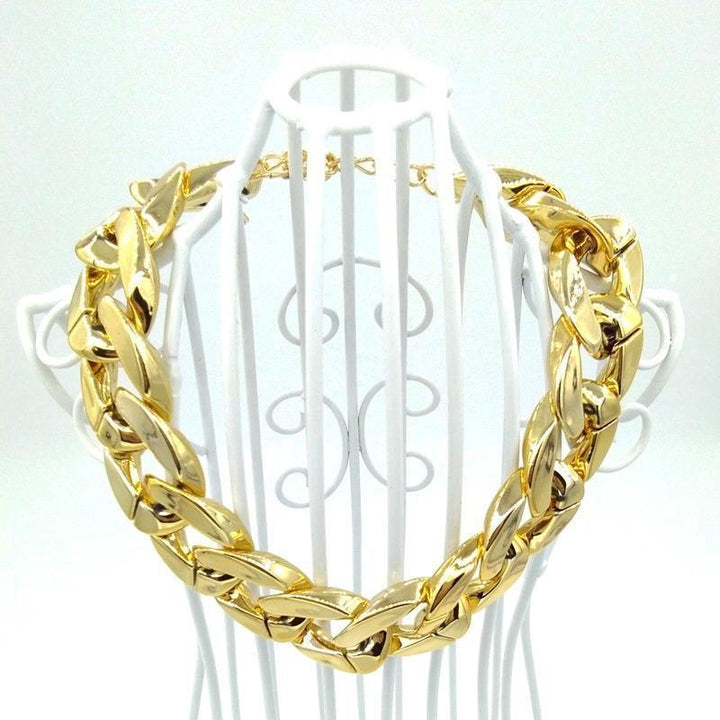 Hundehalsband – Robuste Goldkette – Stilvolles Design für Aktive Hunde 2