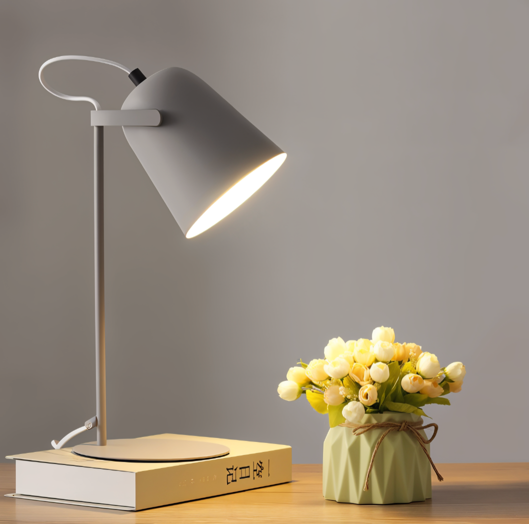 Tischlampe aus Eisen | Verstellbare Schreibtischleuchte für stilvolle Arbeitsbereiche
