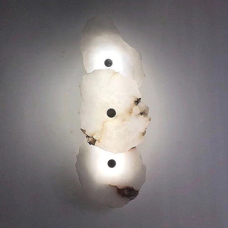 Wandleuchte – Modernes Design aus Lucite & Eisen – Energieeffiziente LED-Beleuchtung für Innenräume